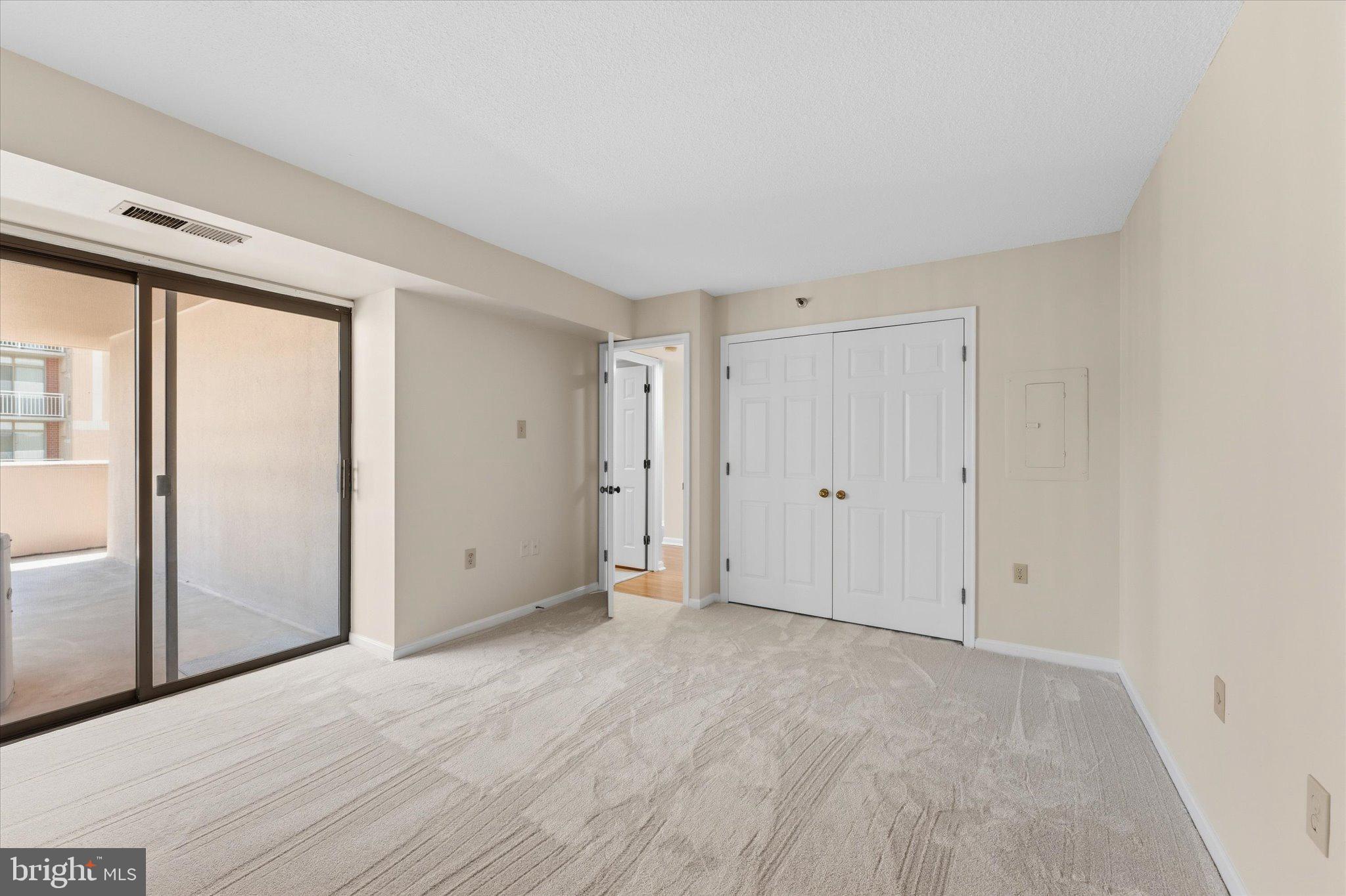1301 North Courthouse Road, Unit 1216 Arlington, VA 22201 - Photo 3 of 22 Gallery Image 3