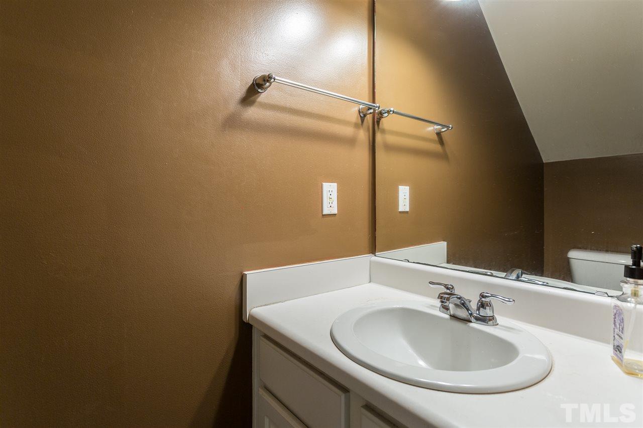 7230 Racine Way Raleigh, NC 27615 - Photo 17 of 28