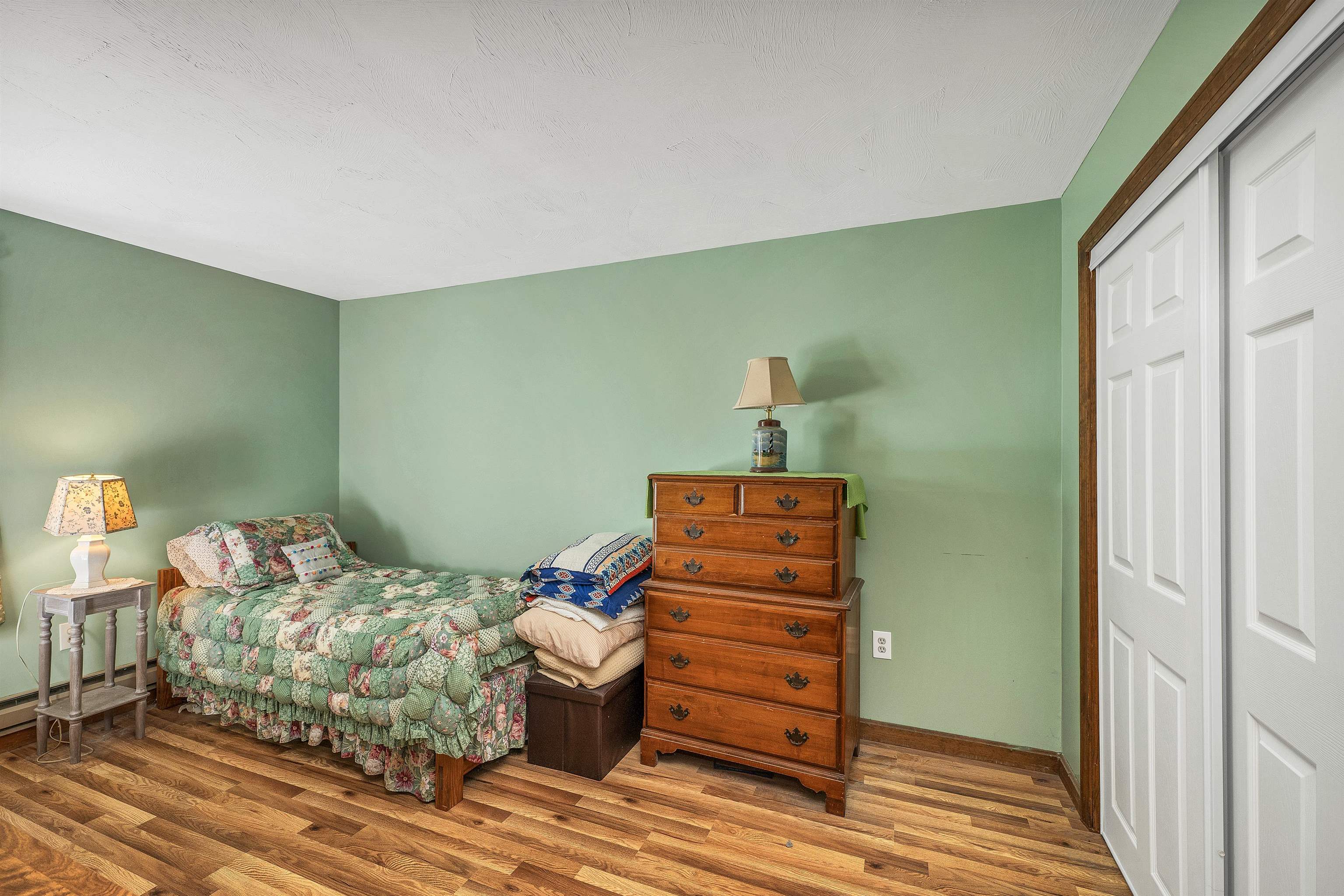 48 Londonderry Road Windham, NH 03087 - Photo 17 of 31