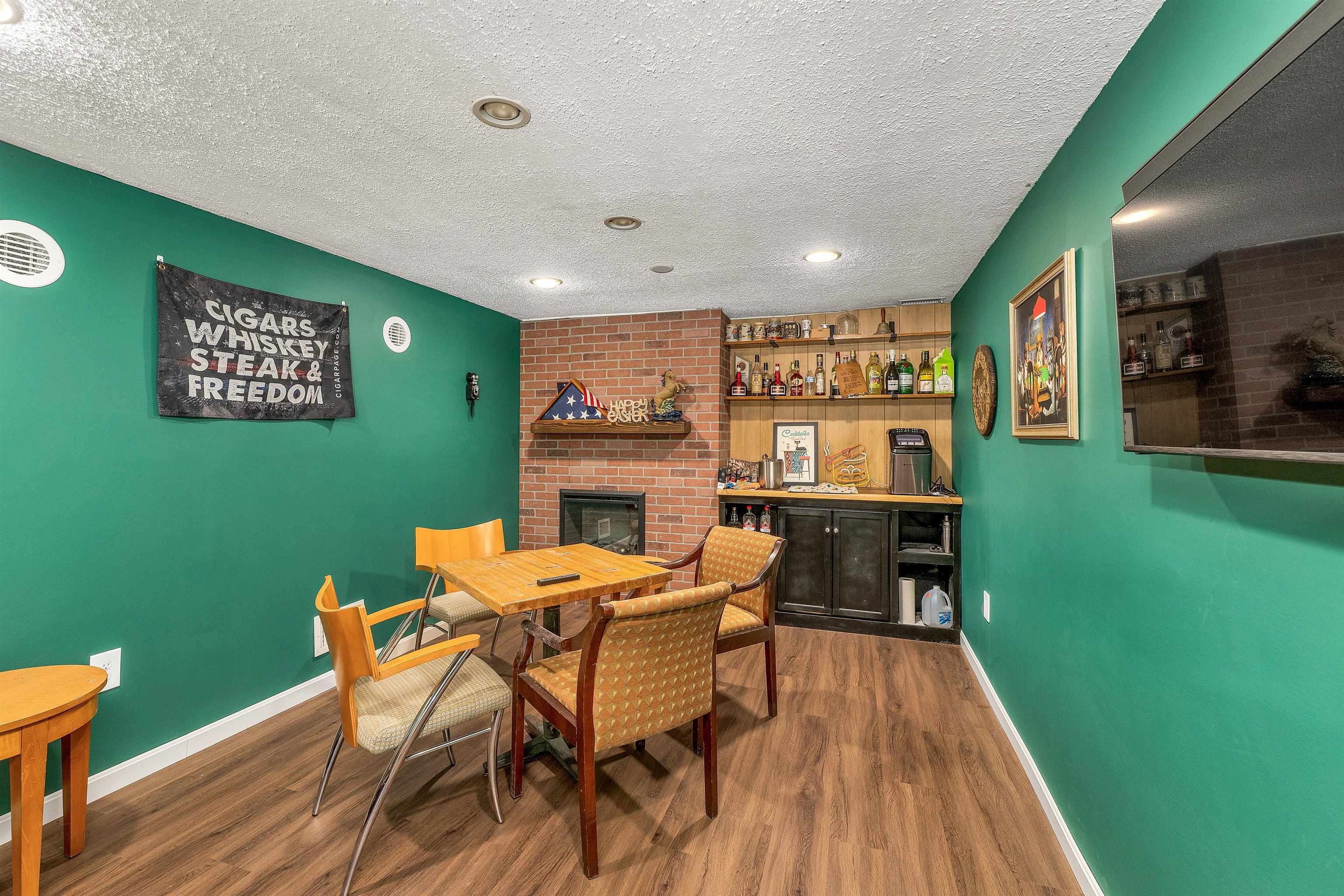 48 Londonderry Road Windham, NH 03087 - Photo 23 of 31