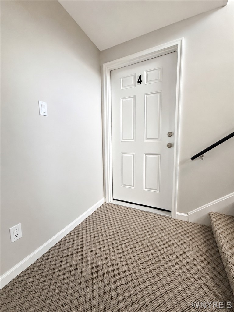 6293 Robinson Road Lockport Town, NY 14094 - Photo 31 of 40