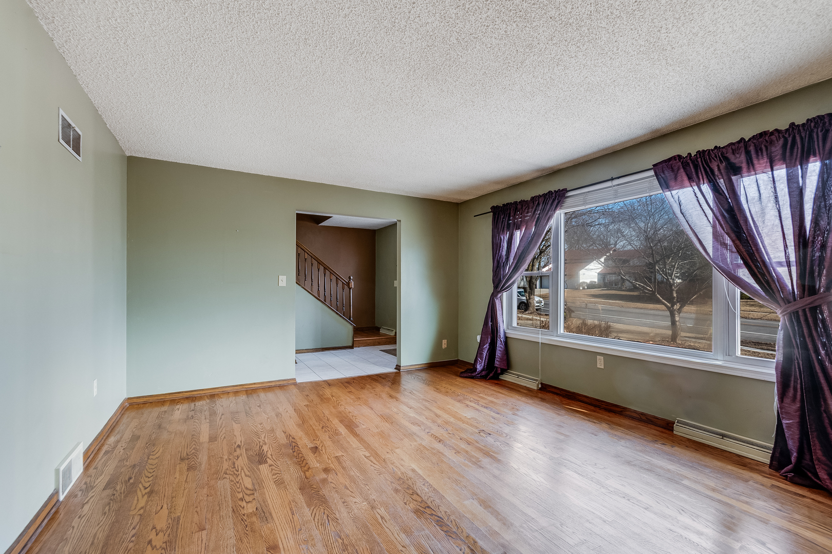 805 South Raven Road Shorewood, IL 60404 - Photo 4 of 27 Gallery Image 4