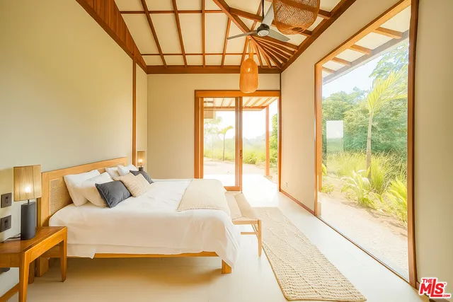 $2,900,000 | 0 Mal Pais Santa Teresa Costa Rica Other Xx 60111, Clare, XX 60111