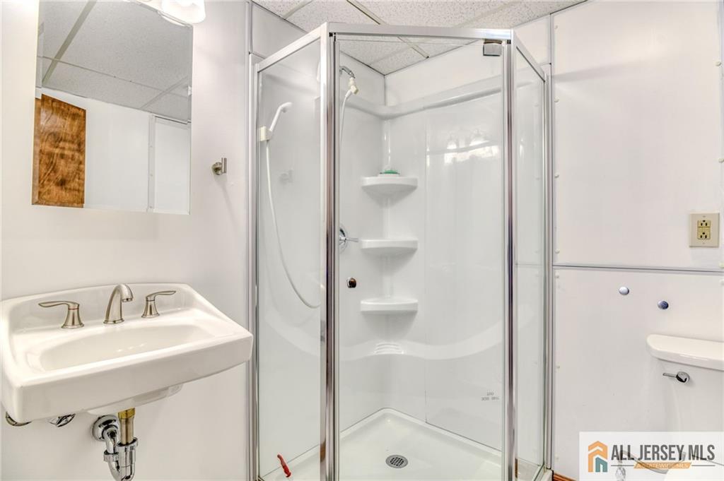 563 Indiero Road Jackson, NJ 08527 - Photo 16 of 34 Gallery Image 16
