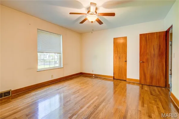 $179,900 | 501 East Commercial Street, Charleston, MO 63834