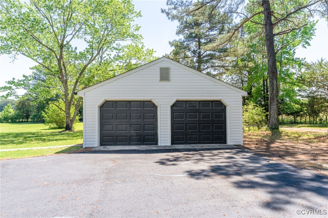 11121 Lawyers Road Prince George, VA 23875 - Photo 2 of 38 Gallery Image 2