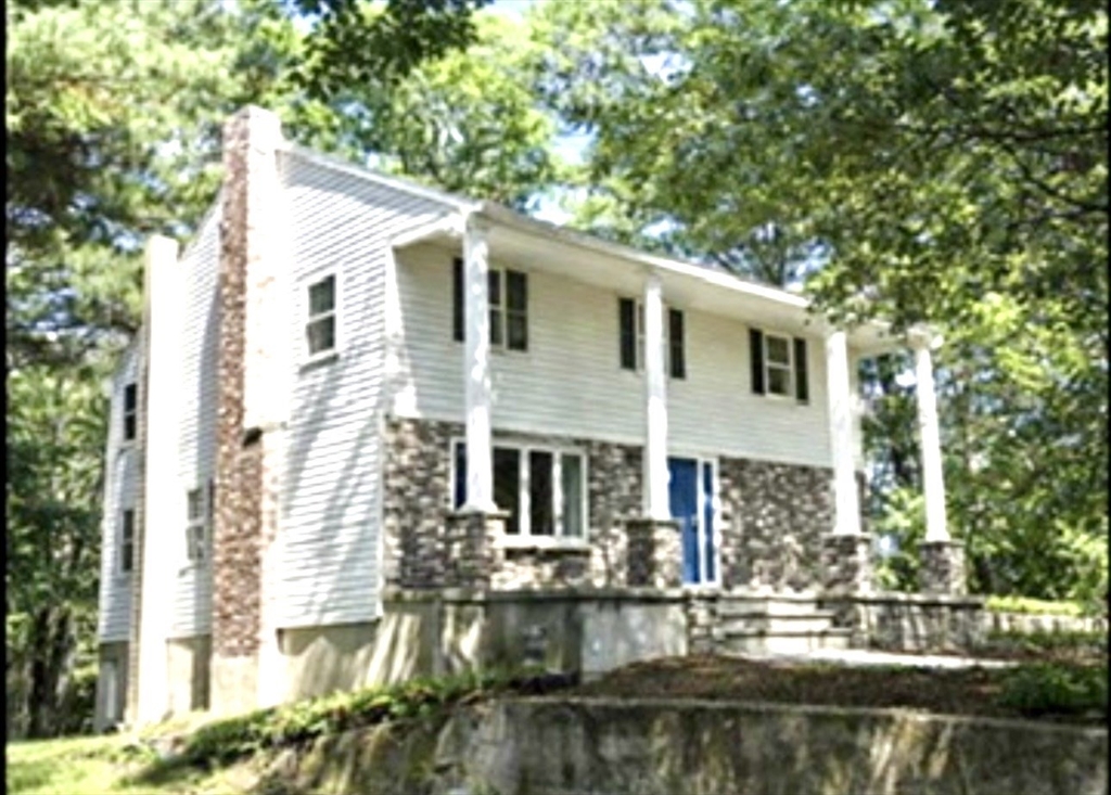 5 Spring Road Middleton, MA 01949 - Photo 1 of 18