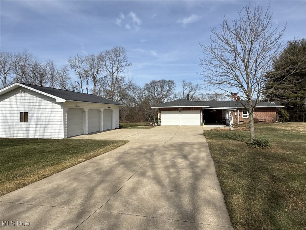 8431 Ash Drive Southwest Sherrodsville, OH 44675 - Photo 2 of 17
