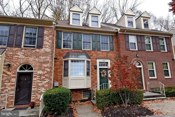 $4,000 | 5449 Grove Ridge Way, Unit 116, North Bethesda, MD 20852