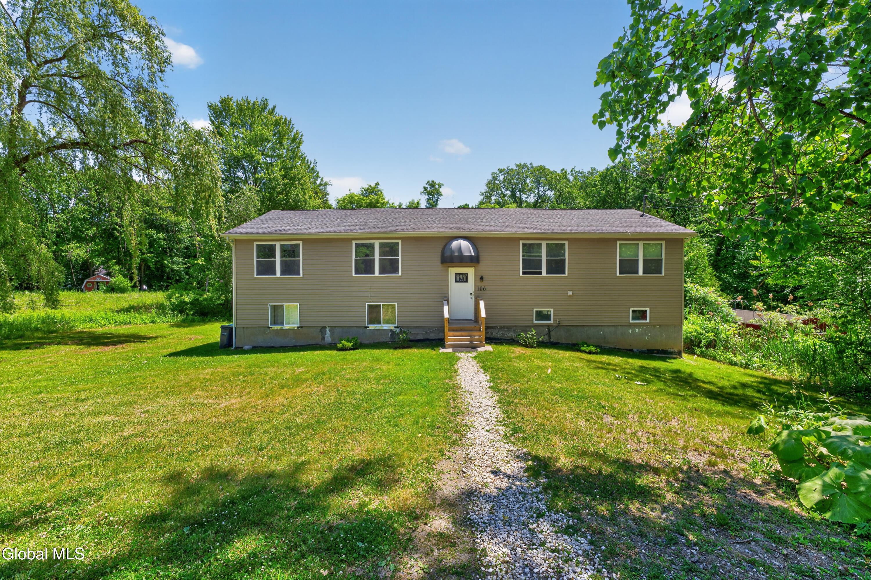 106 Dunsbach Road Halfmoon, NY 12065 - Photo 1 of 35 Front
