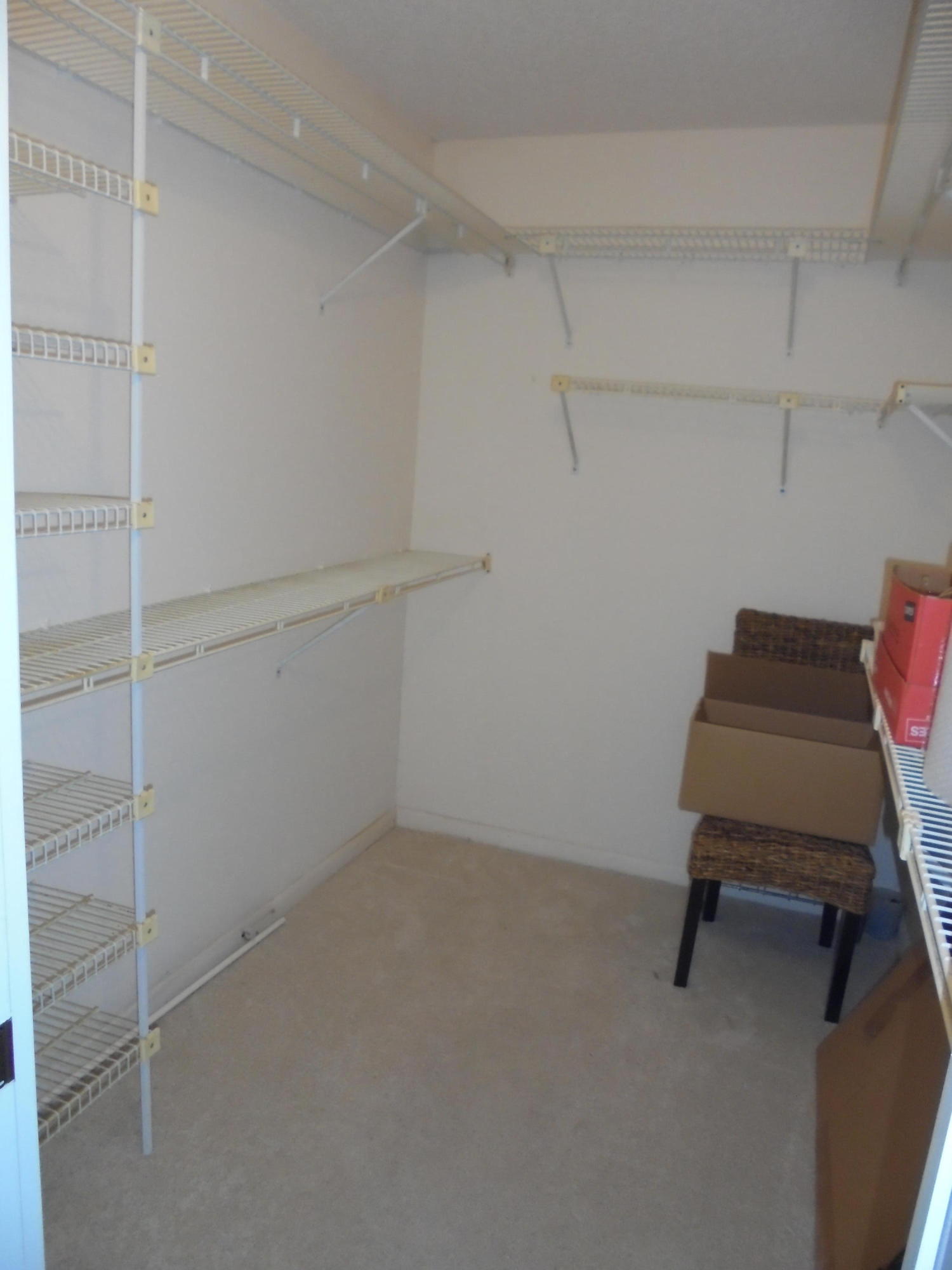 4064 Wolverton East, Unit 4064D Boca Raton, FL 33434 - Photo 8 of 22 027