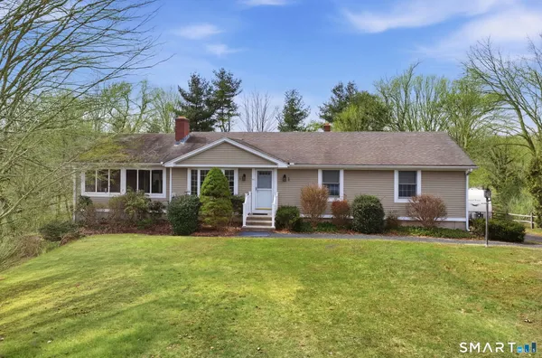 $429,900 | 45 Dwight Drive, Middlefield, CT 06455