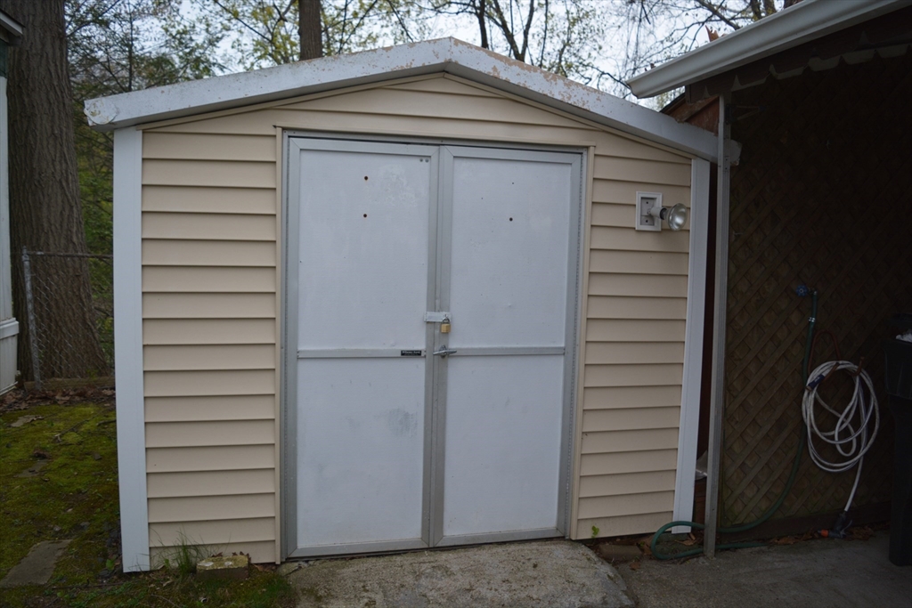 189 Springfield Road, Unit 13 Westfield, MA 01085 - Photo 14 of 31