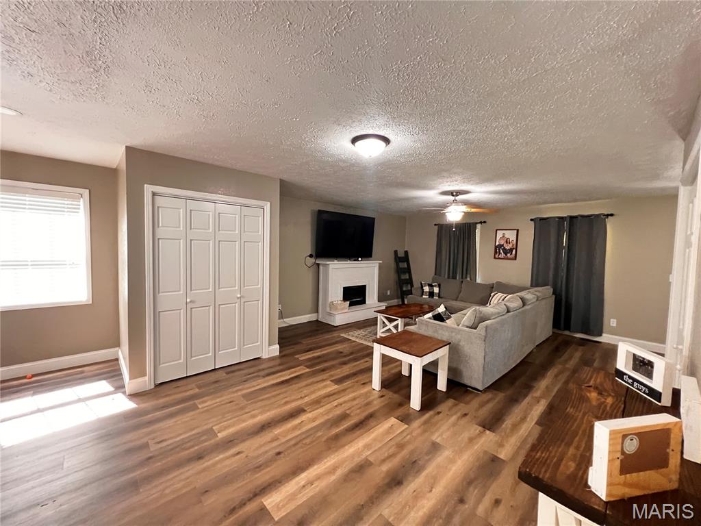 4992 Cross Road Salem, IL 62881 - Photo 10 of 30