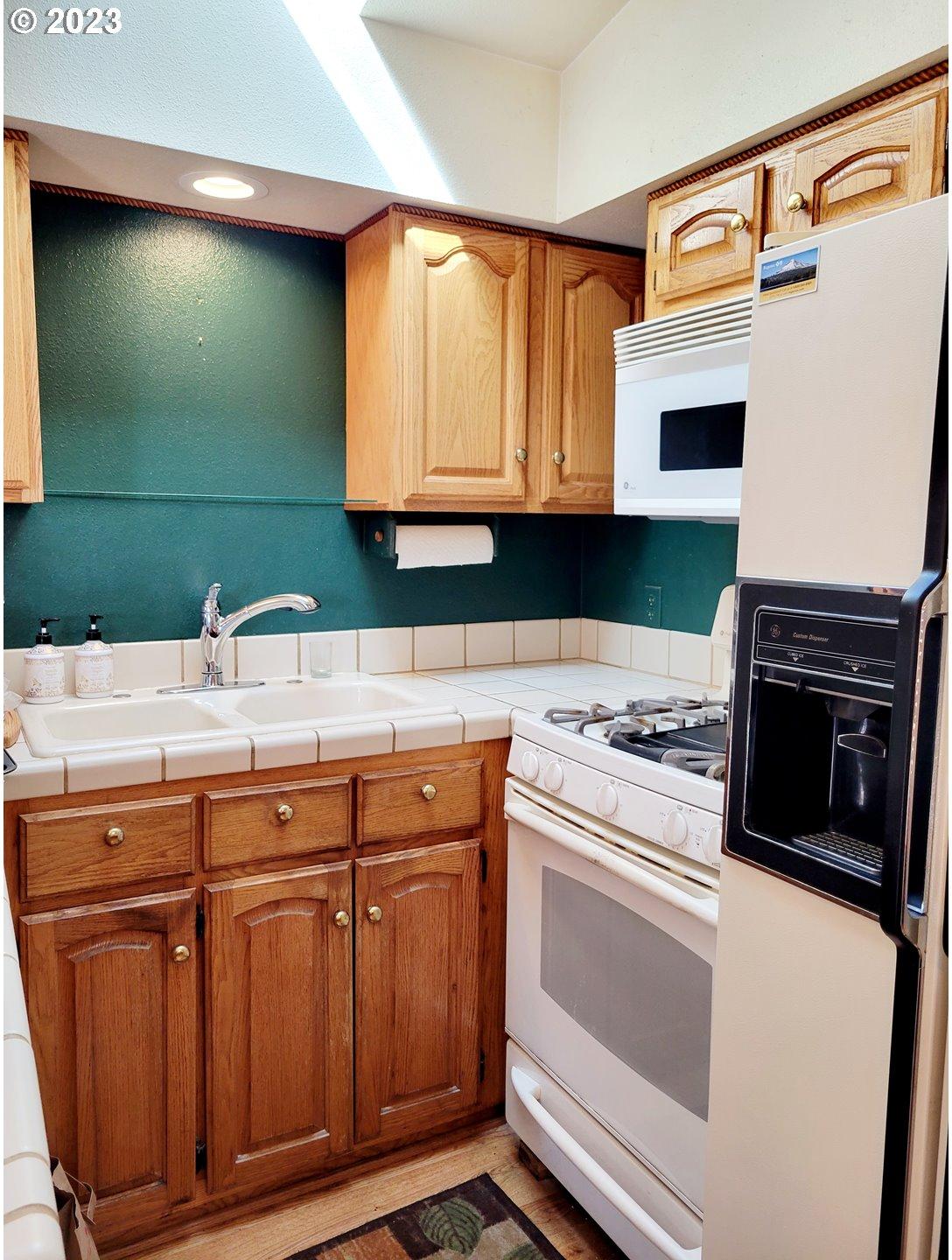 19921 Whaleshead Road, Unit OV8 Brookings, OR 97415 - Photo 23 of 48 Gallery Image 23