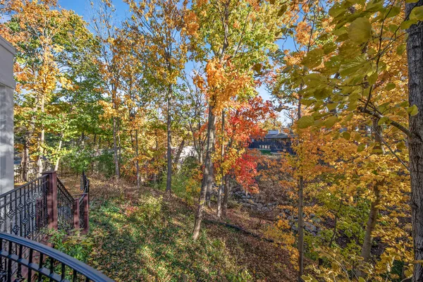 $3,890,000 | 130 Maple Hill Road, Glencoe, IL 60022