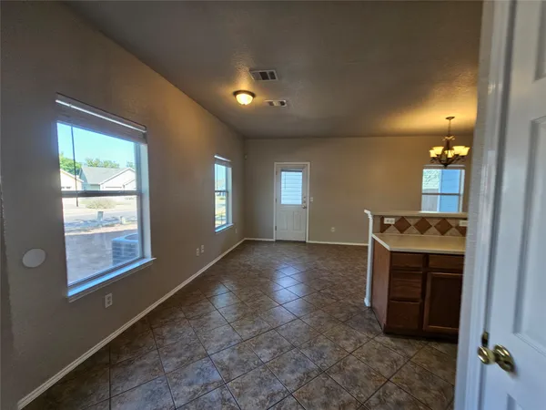 $1,750 | 302 Windridge Village Cove, Georgetown, TX 78626