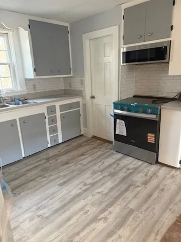 $2,500 | 12 Mayhew Street, Unit 2, Hopkinton, MA 01748
