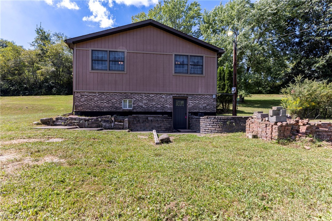 1491 Arner Road Chester, WV 26034 - Photo 3 of 35