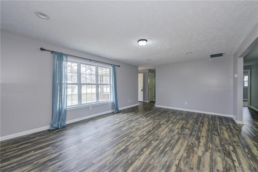 14501 South Jonesville Road Columbus, IN 47201 - Photo 2 of 26 Gallery Image 2