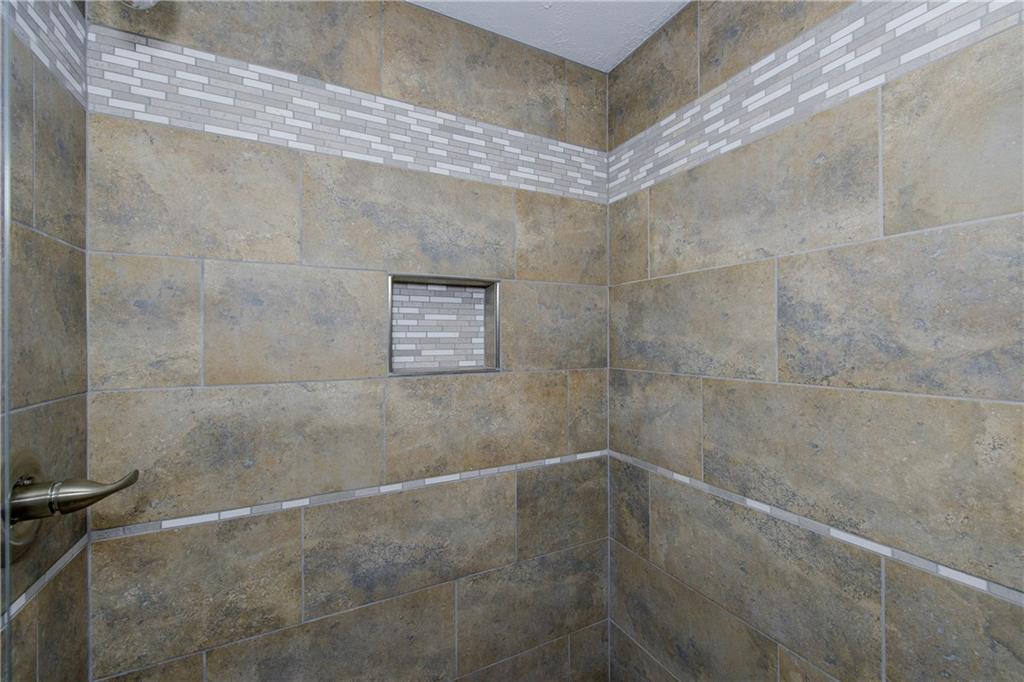 14501 South Jonesville Road Columbus, IN 47201 - Photo 17 of 26 Gallery Image 17