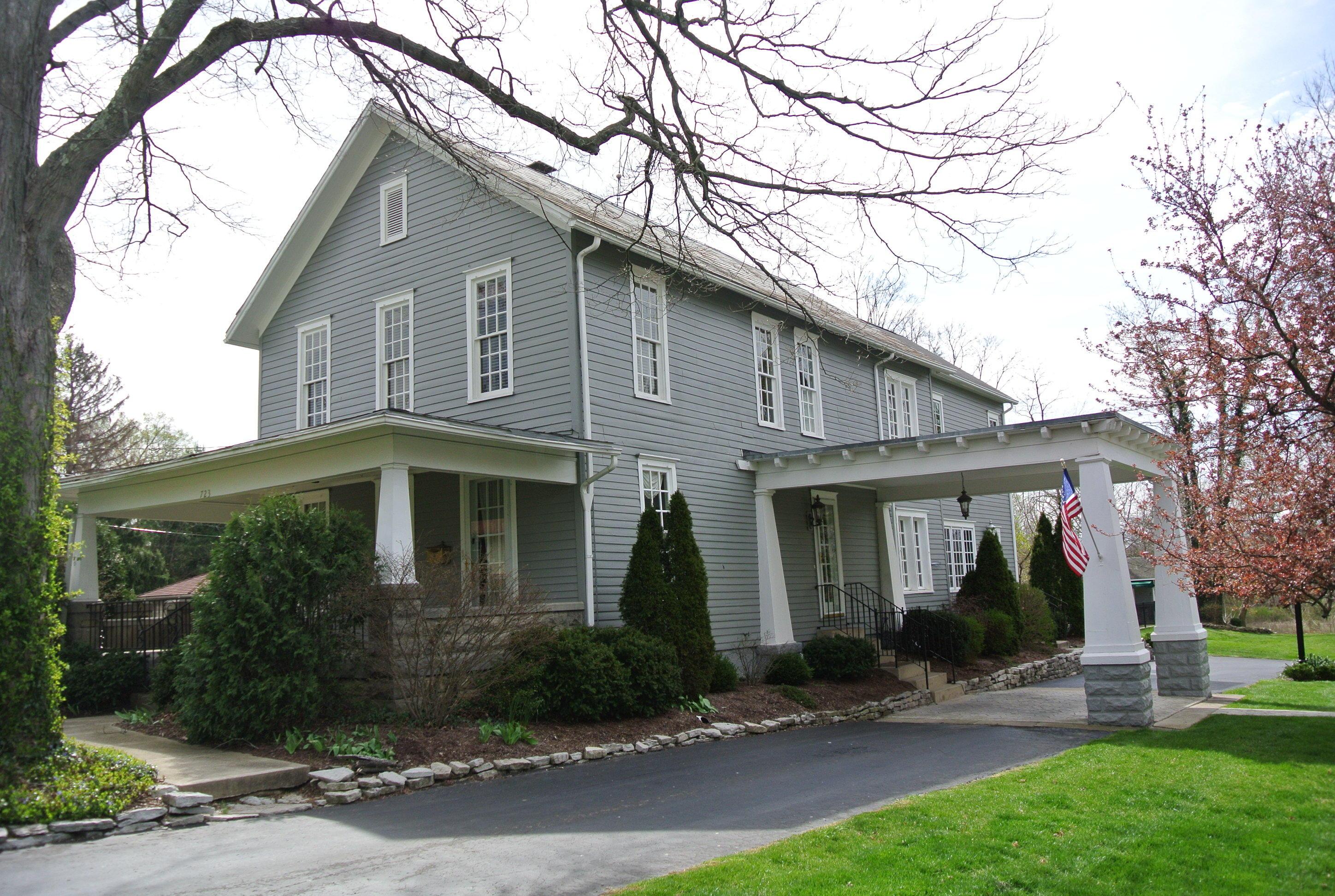 723 Granville Road Newark, OH 43055 - Photo 1 of 50