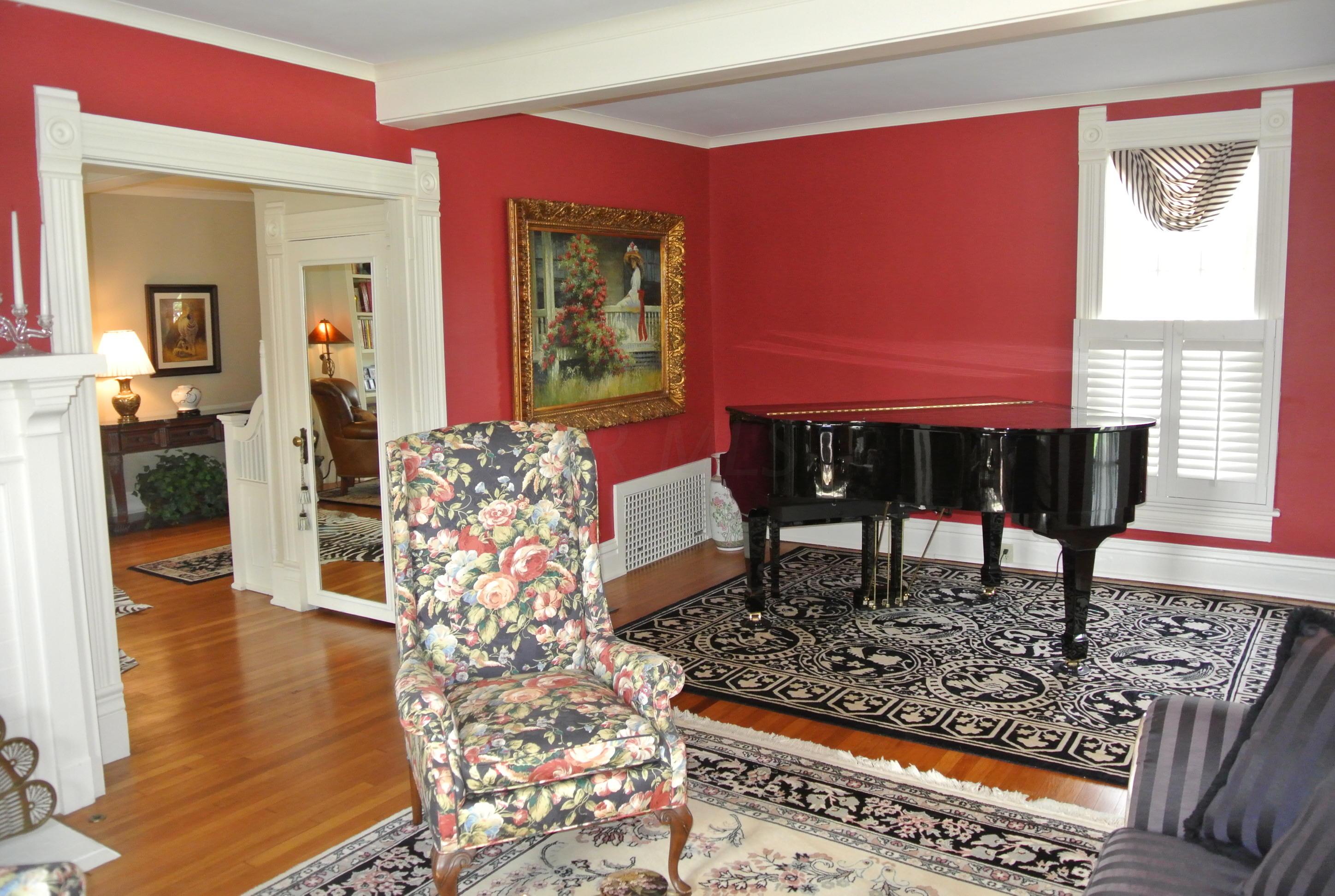 723 Granville Road Newark, OH 43055 - Photo 4 of 50
