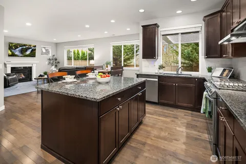 $1,378,000 | 9414 Elm Avenue Southeast, Snoqualmie, WA 98065