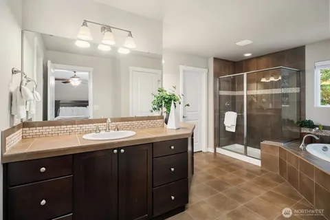 $1,378,000 | 9414 Elm Avenue Southeast, Snoqualmie, WA 98065