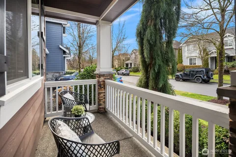 $1,378,000 | 9414 Elm Avenue Southeast, Snoqualmie, WA 98065