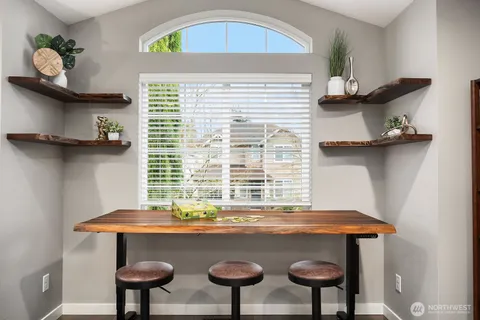 $1,378,000 | 9414 Elm Avenue Southeast, Snoqualmie, WA 98065