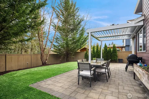 $1,378,000 | 9414 Elm Avenue Southeast, Snoqualmie, WA 98065
