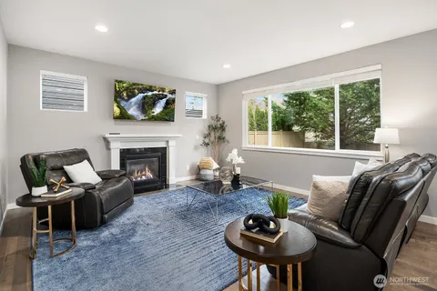 $1,378,000 | 9414 Elm Avenue Southeast, Snoqualmie, WA 98065