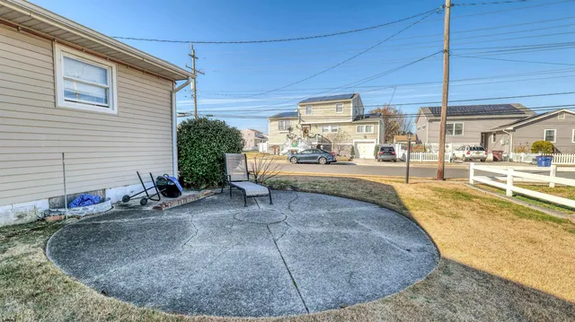 a view of a house with entertaining space