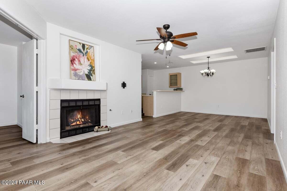 3050 Smokey Road, Unit 20B Prescott, AZ 86301 - Photo 3 of 23 Living Room 2