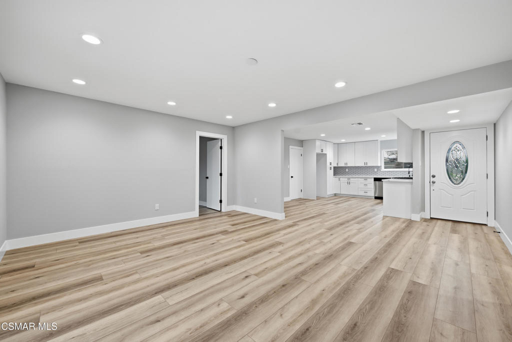 4537 Bidwell Street Simi Valley, CA 93063 - Photo 9 of 32