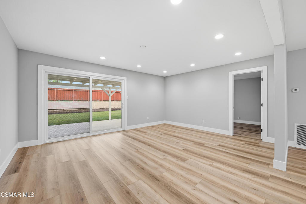 4537 Bidwell Street Simi Valley, CA 93063 - Photo 10 of 32