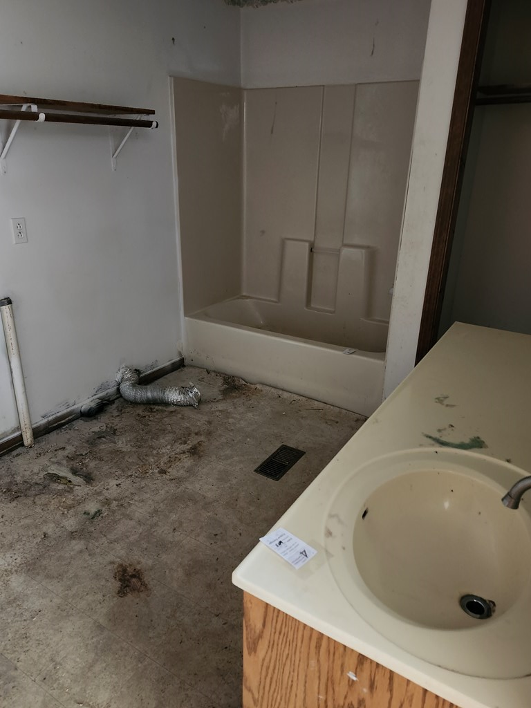 863 Old Wilderness Road Saltville, VA 24370 - Photo 20 of 27 Gallery Image 20