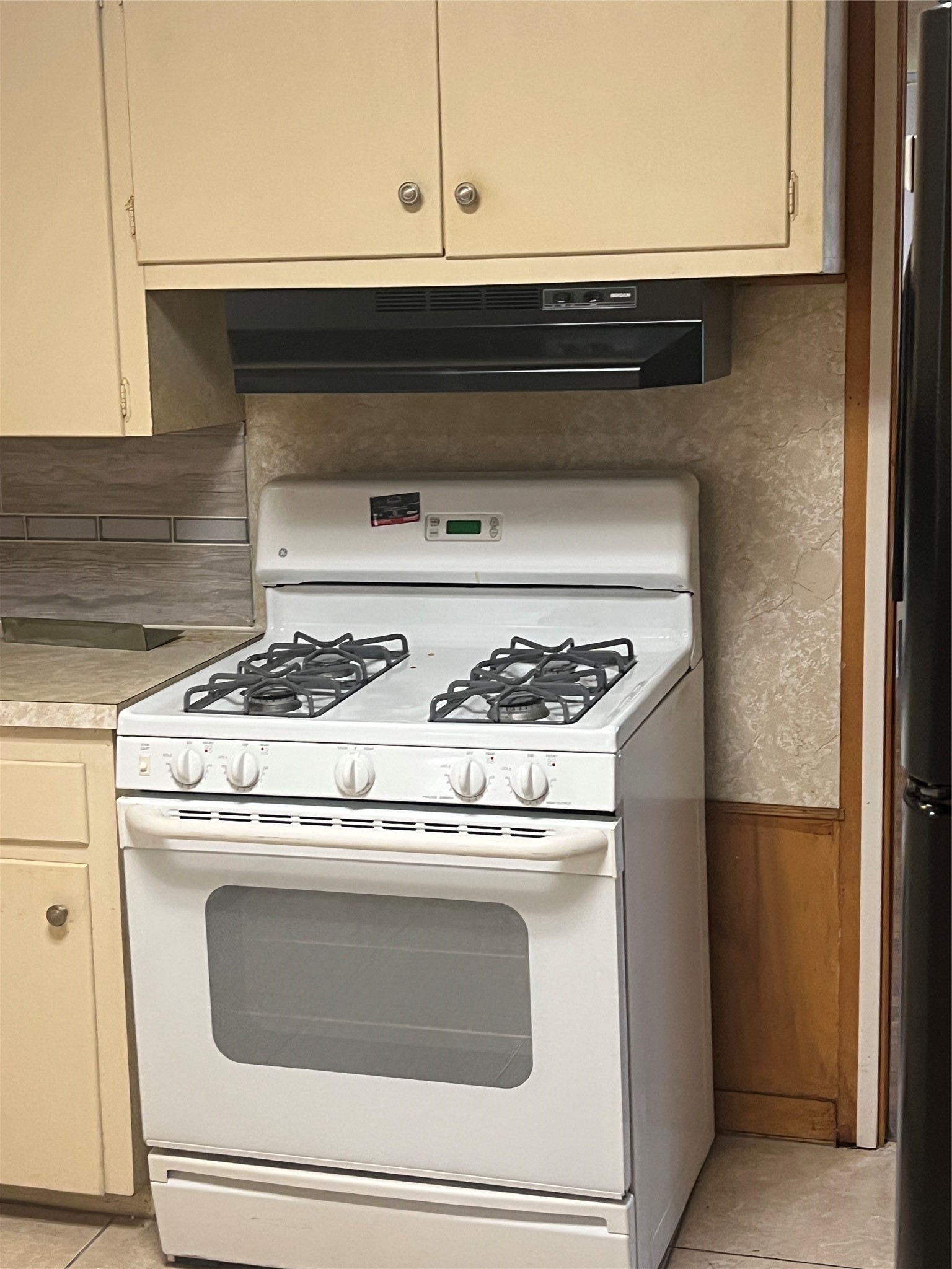 714 East Whitney Street Houston, TX 77022 - Photo 23 of 32