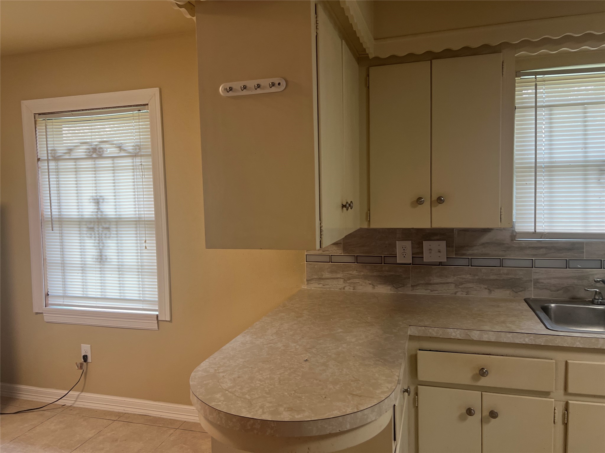 714 East Whitney Street Houston, TX 77022 - Photo 27 of 32