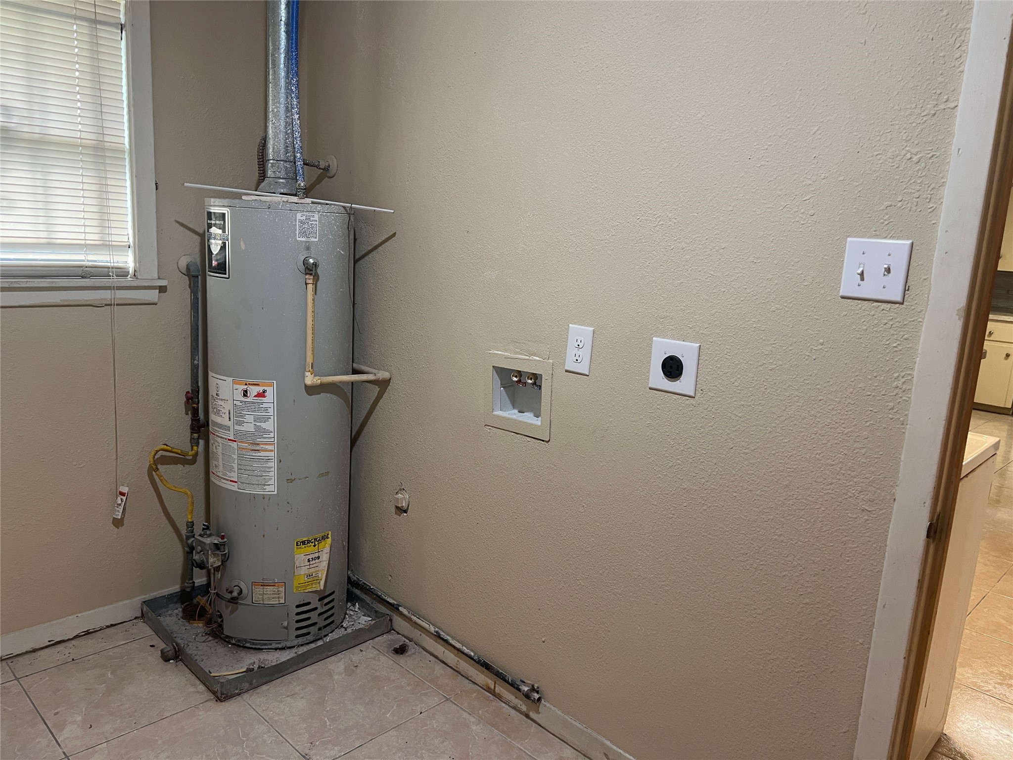 714 East Whitney Street Houston, TX 77022 - Photo 28 of 32