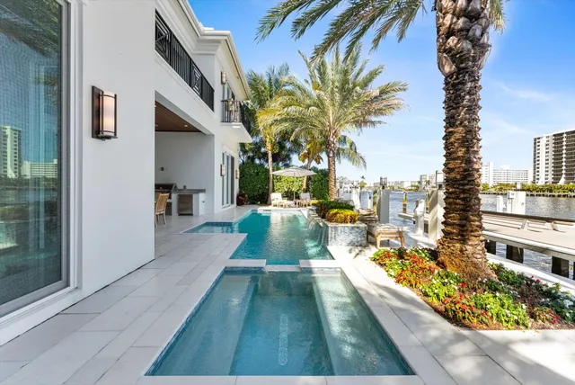 $10,450,000 | 7212 Northeast 8th Drive, Boca Raton, FL 33487