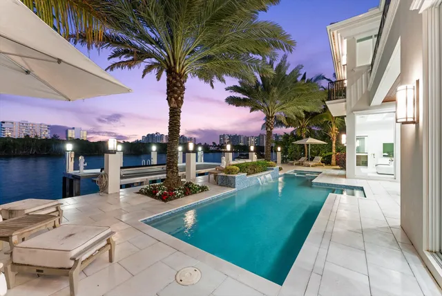 $10,450,000 | 7212 Northeast 8th Drive, Boca Raton, FL 33487