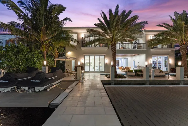 $10,450,000 | 7212 Northeast 8th Drive, Boca Raton, FL 33487