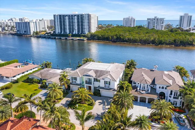 $10,450,000 | 7212 Northeast 8th Drive, Boca Raton, FL 33487