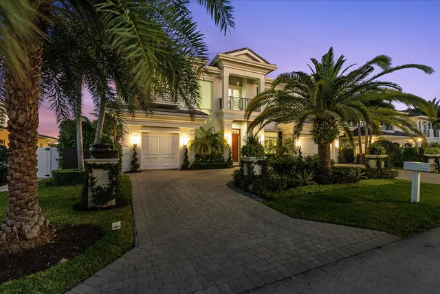$10,450,000 | 7212 Northeast 8th Drive, Boca Raton, FL 33487