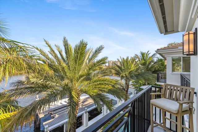 $10,450,000 | 7212 Northeast 8th Drive, Boca Raton, FL 33487