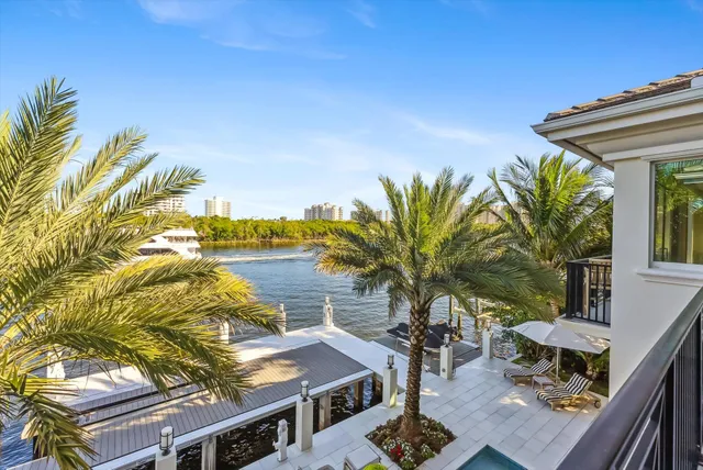 $10,450,000 | 7212 Northeast 8th Drive, Boca Raton, FL 33487