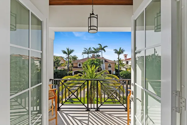 $10,450,000 | 7212 Northeast 8th Drive, Boca Raton, FL 33487