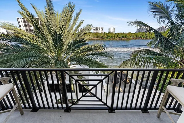 $10,450,000 | 7212 Northeast 8th Drive, Boca Raton, FL 33487